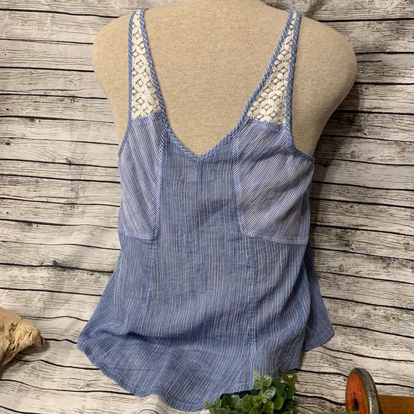 {Hollister} Hi-Low Lightweight Sheer Blue Striped Tank - Picture 5 of 9